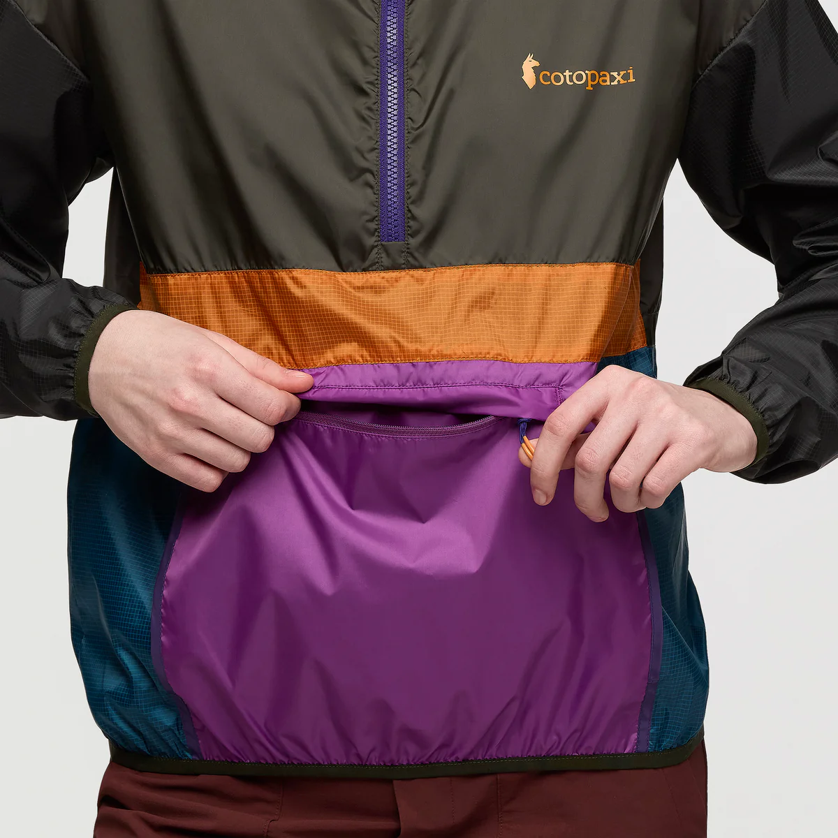 Teca Half-Zip Windbreaker - Women's - Image 19