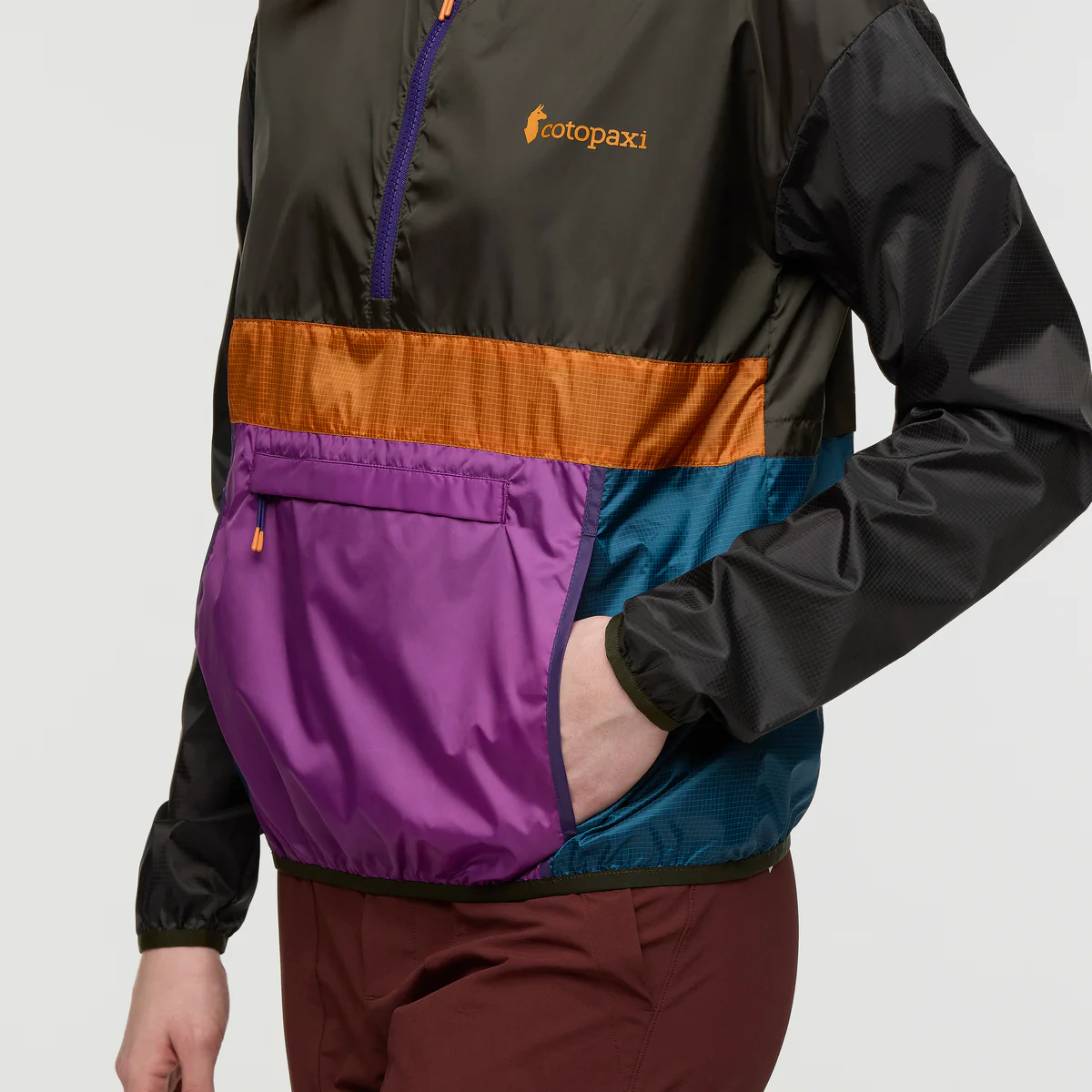 Teca Half-Zip Windbreaker - Women's - Image 20