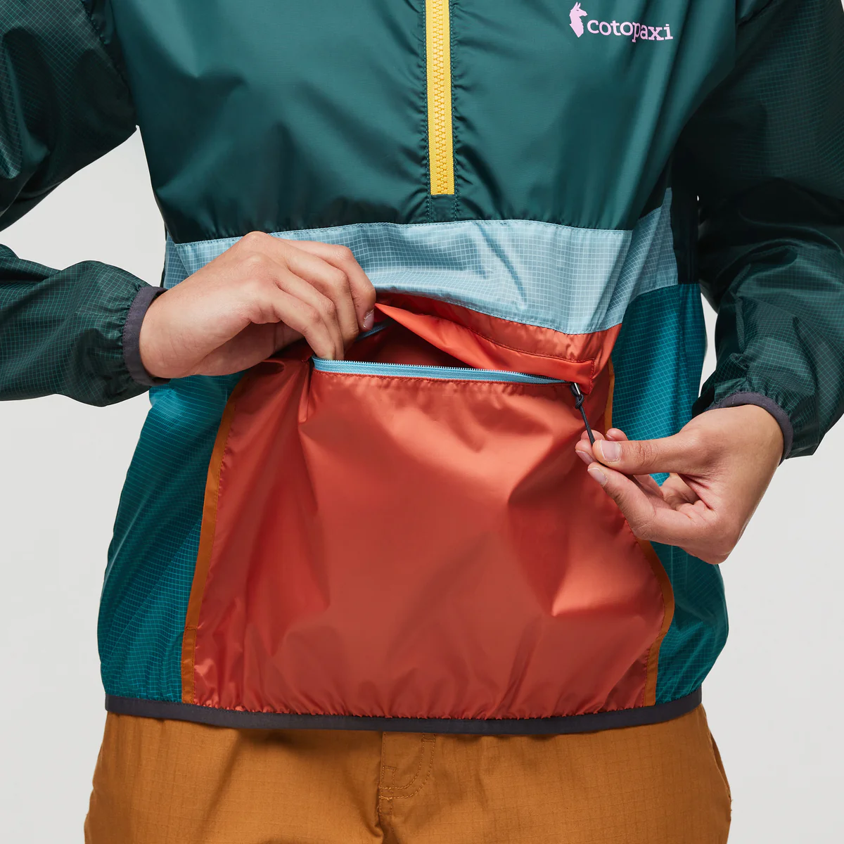 Teca Half-Zip Windbreaker - Women's - Image 30