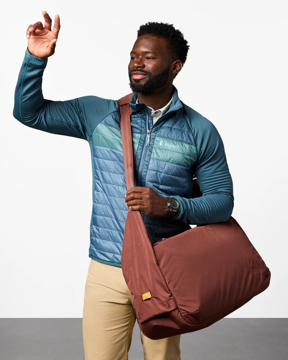 Viaje 45L Travel Duffel - Image 12