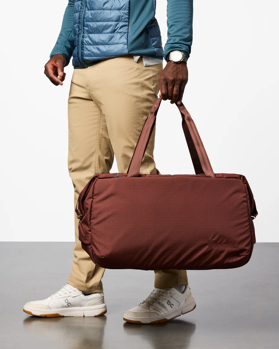Viaje 45L Travel Duffel - Image 13