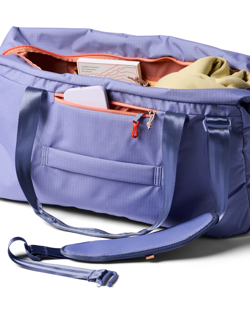 Viaje 45L Travel Duffel - Image 3