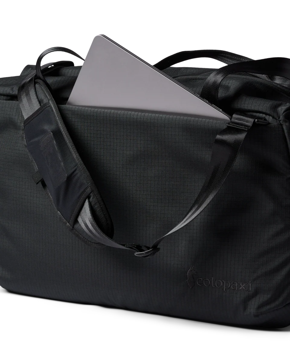 Viaje 45L Travel Duffel - Image 6