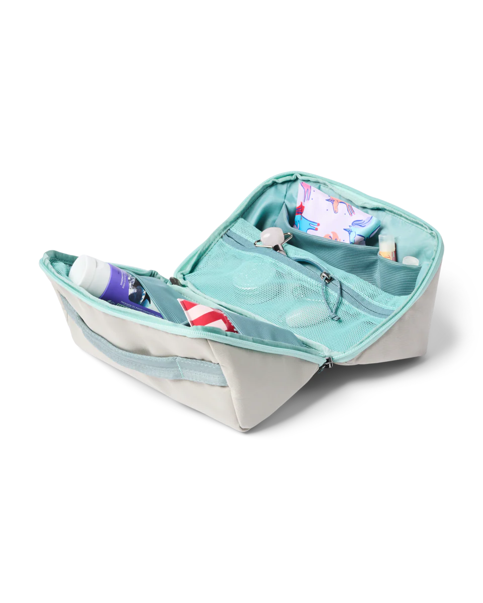 Viaje Toiletry Kit - Image 11