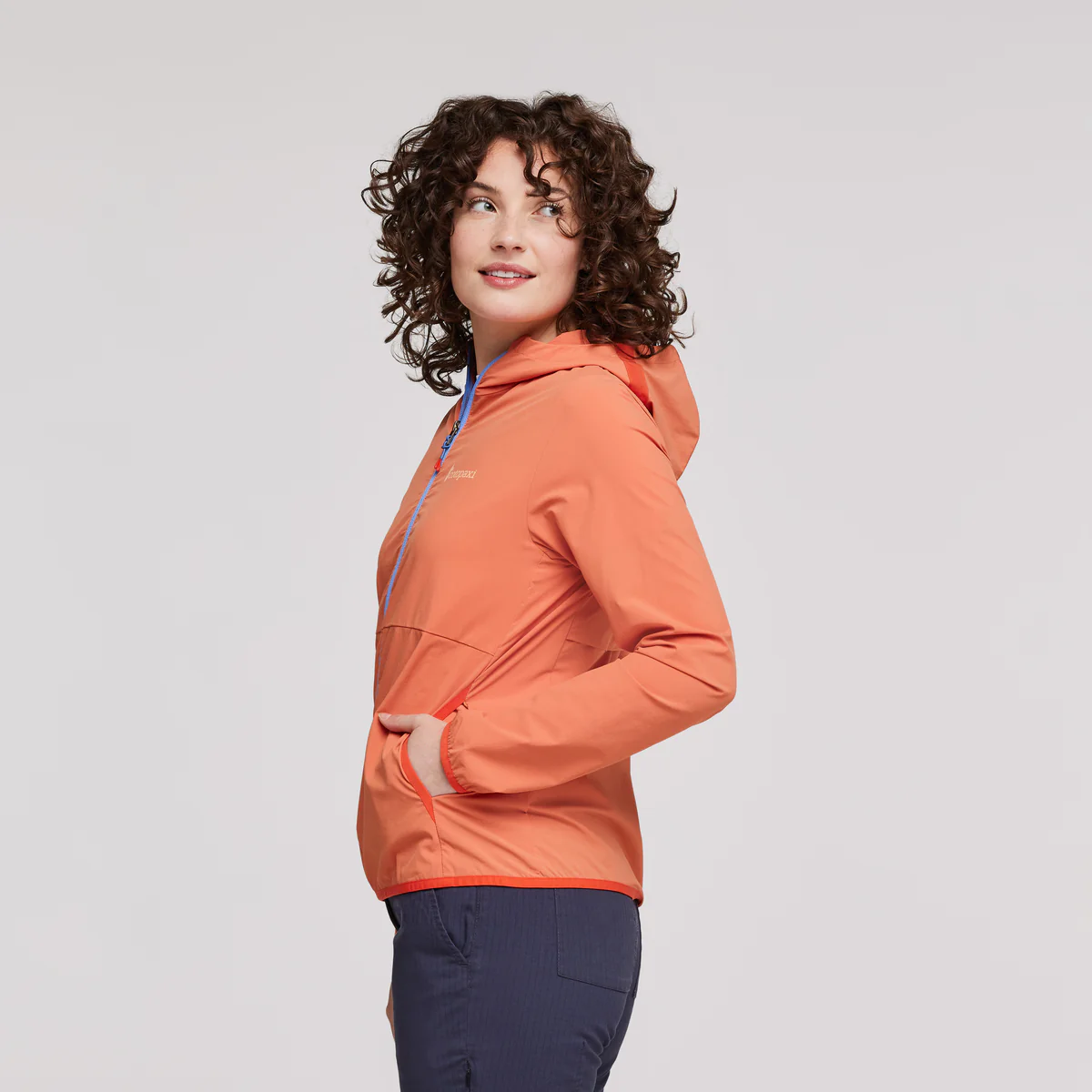 Vuelta Performance Windbreaker - Women's - Image 3