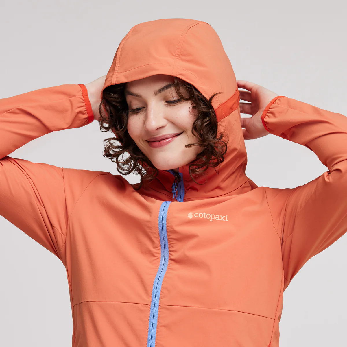 Vuelta Performance Windbreaker - Women's - Image 5