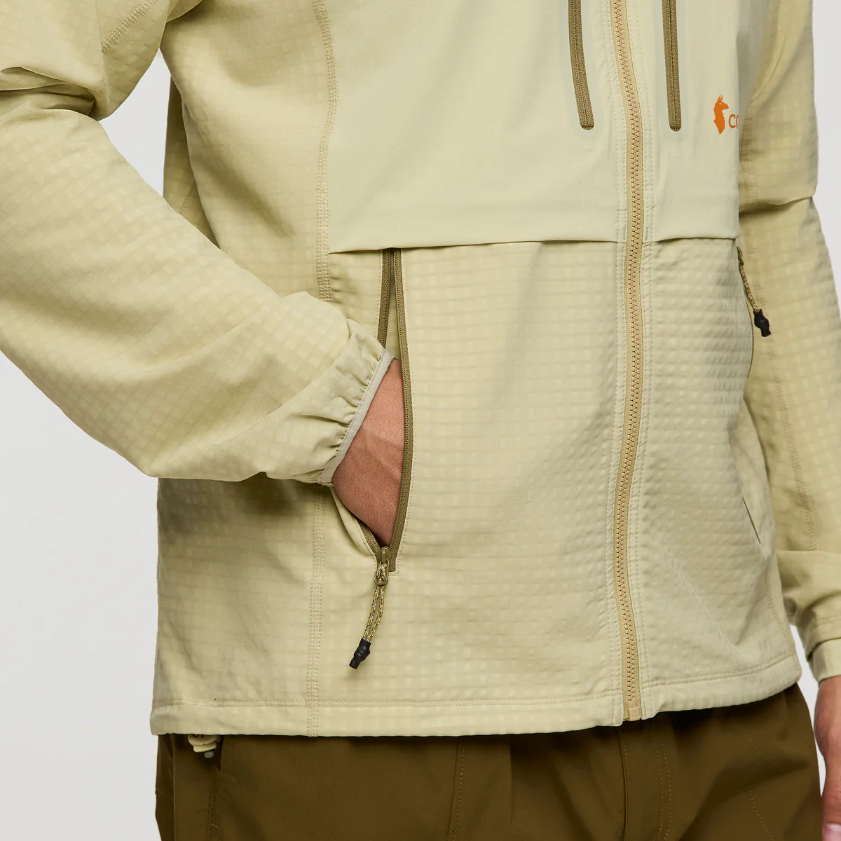 Yermo Hooded Softshell Jacket - Men's - Image 8